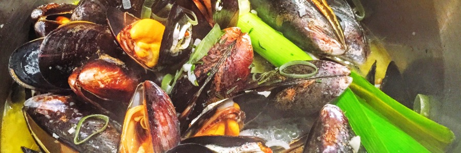 Mussels_with_White_Wine_and_Leek